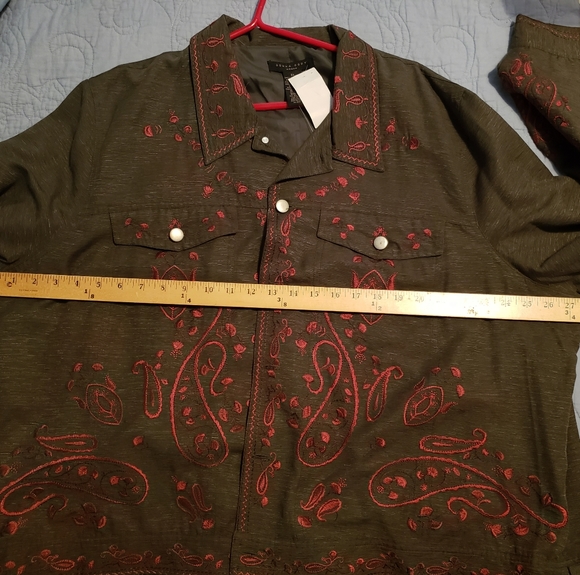Silk embroidered jacket. Size 3X - Picture 6 of 6